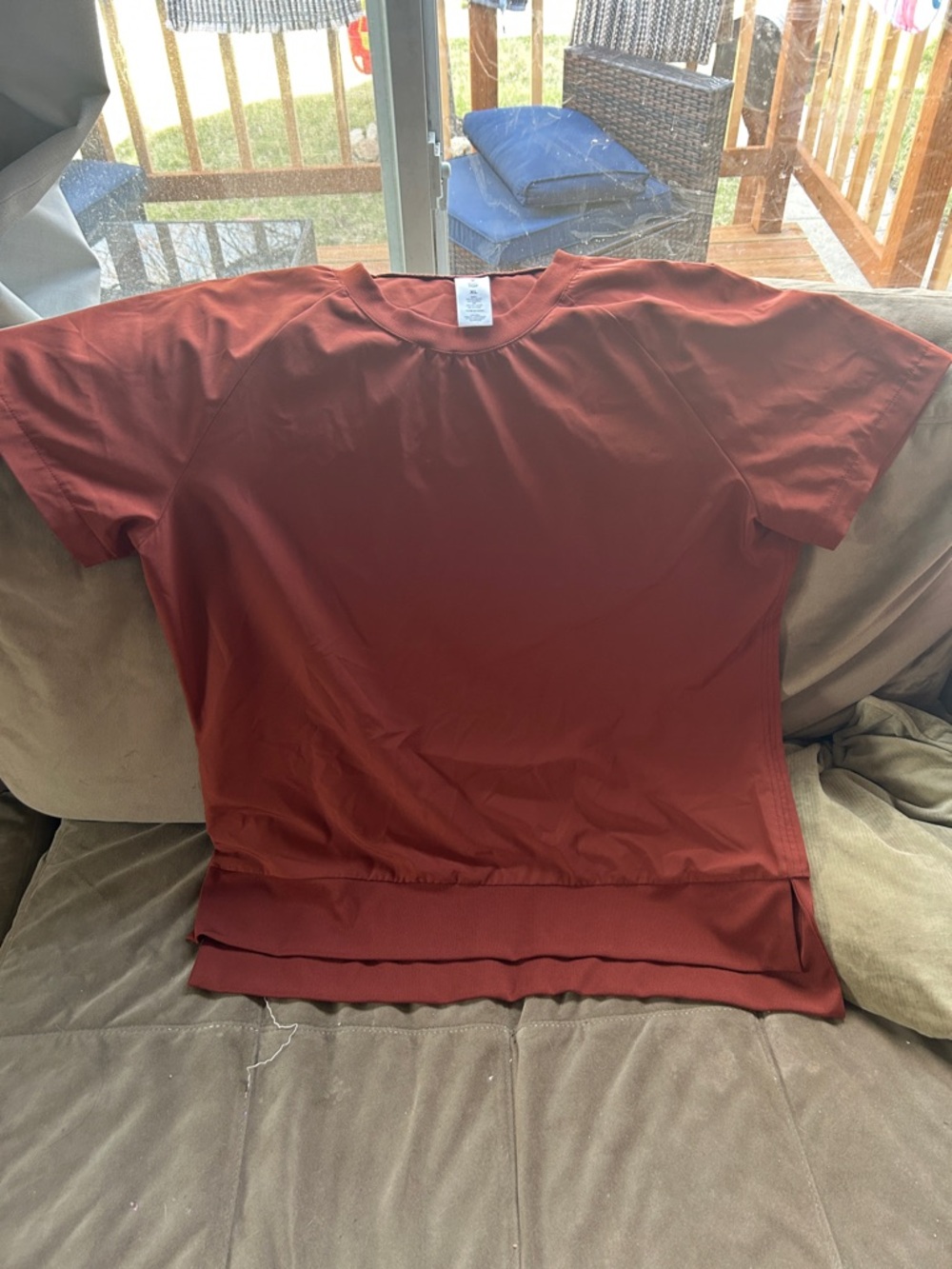 Wolven Short Sleeve Top in Rust